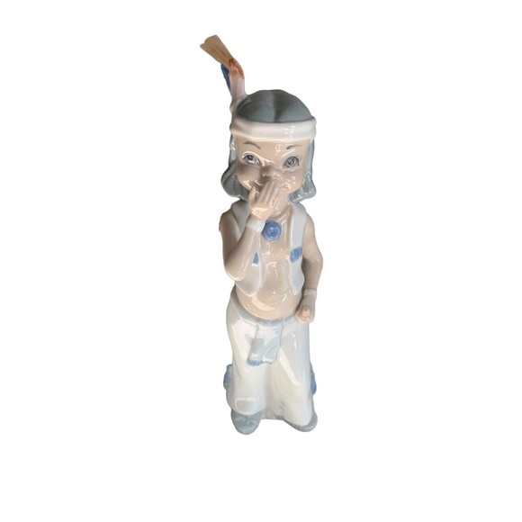CASADES Other - CASADES GIRL SMILING W / ARROWS & KNIFE PORCELAIN FIGURINE 8.5” TALL EUC